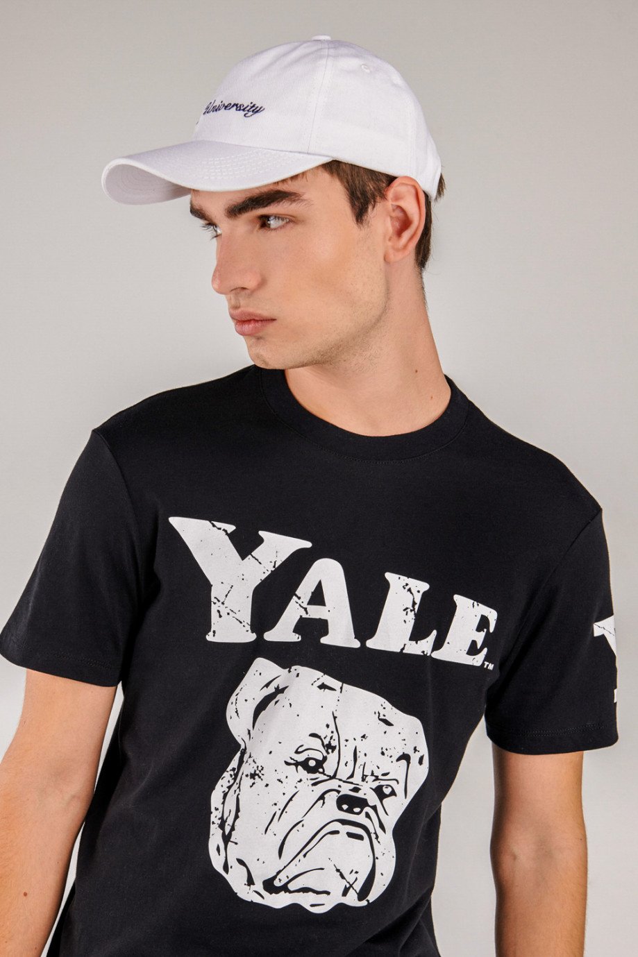 Camiseta, con estampado en frente y manga, de Yale