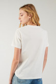 Camiseta crema clara cuello redondo con estampado