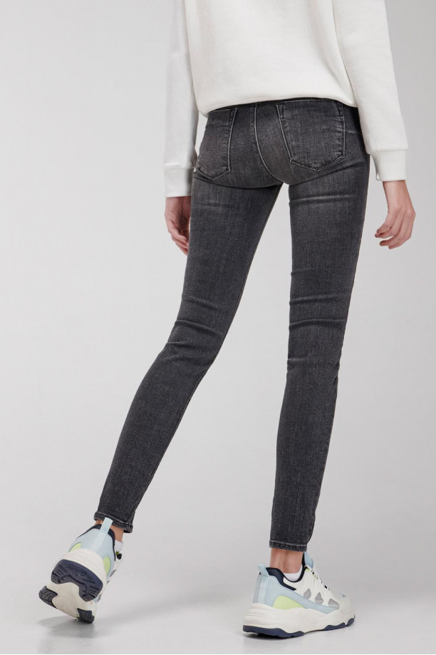 Jeans snt gris gravillado 🤍 Push up tiro alto tallaje normal 36