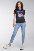 Camiseta negra con estampado de Jimi Hendrix y mangas cortas