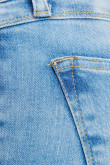 Jean jegging azul claro con rotos en frente y desgastes