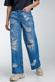 Jeans anchos con para mujer, la tendencia rebelde del