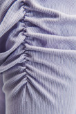 Camiseta manga corta unicolor, con recogido en mangas.