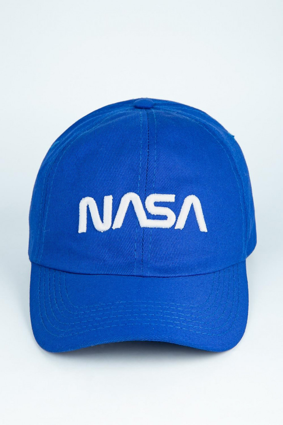 Cachucha azul oscura beisbolera con bordado blanco de NASA