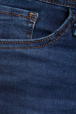 Jean azul ajustado súper skinny con desgastes sutiles