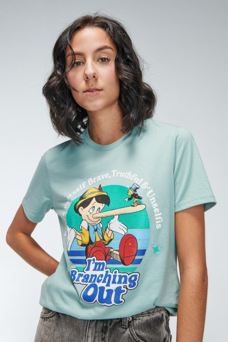Camiseta manga corta, con estampado en frente de Pinocho.