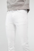 Jean blanco súper skinny con 5 bolsillos y tiro bajo