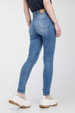 Jean jegging azul claro tiro súper alto con ajuste ceñido