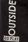 Camiseta negra con cuello redondo y texto blanco estampado