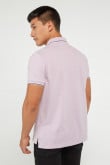 Camiseta unicolor tipo polo con detalles tejidos