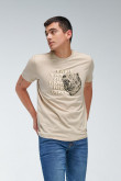 Camiseta manga corta unicolor con estampado delantero