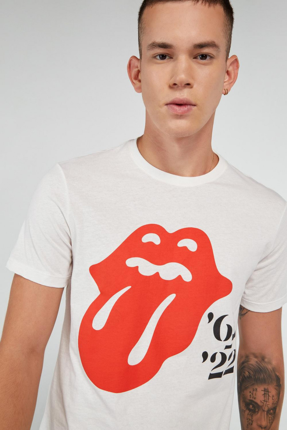 Camiseta crema claro cuello redondo con estampado de Rolling Stones