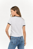 Camiseta manga corta unicolor con estampado y contrastes