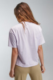 Camiseta unicolor con estampado delantero y manga corta