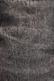 Bermuda en jean gris oscuro con doblez en bordes inferiores