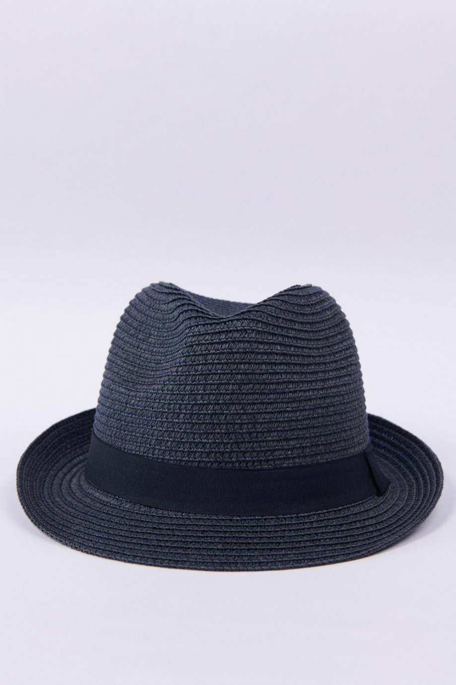 Sombrero tejido gris oscuro con cinta decorativa negra