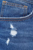 Bermuda slim en jean azul oscura con rotos en frente
