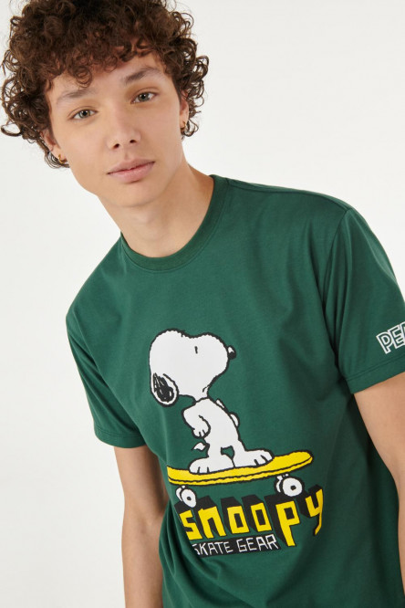 Camiseta verde oscuro cuello redondo con estampados de Snoopy