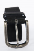 Cinturón negro con hebilla cuadrada metálica plateada