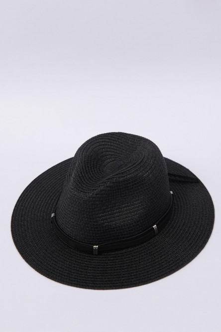 sombrero, con cinturon decorativo