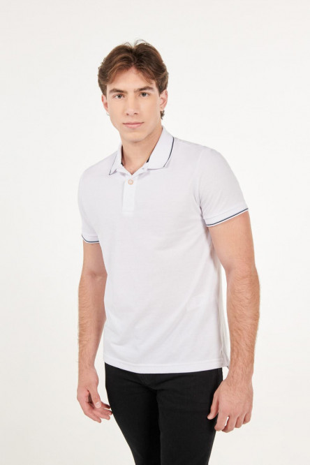 Camiseta polo unicolor con detalles tejidos con rayas