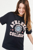 camiseta-college-estampada