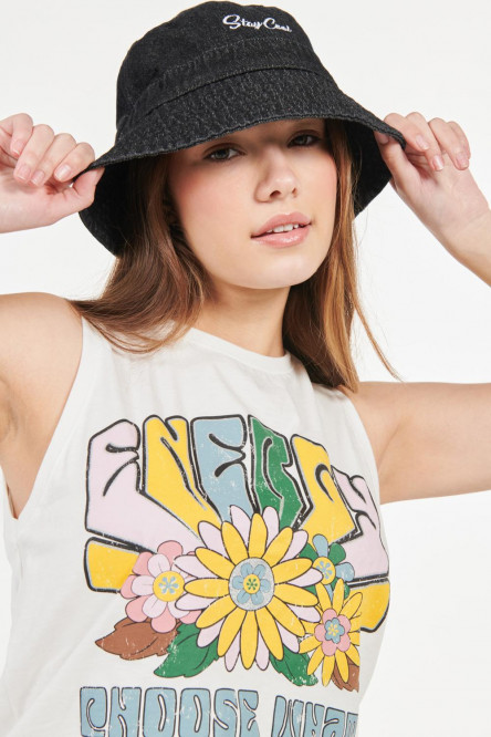 Camiseta crema claro manga sisa con diseño floral estampado