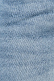 Jean azul claro culotte con diseño de botas cortas y amplias