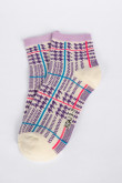calcetines-media-cana-con-diseno-en-jacquard-contraste-de-colores-exclusivo-koaj