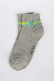 calcetines-media-cana-con-bordado-en-costado-contraste-de-colores-exclusivo-koaj