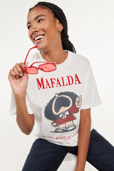 Camiseta manga corta crema claro con estampado de Mafalda