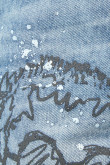 Bermuda slim en jean azul medio tiro bajo con estampados