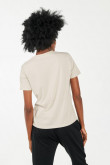 Camiseta cuello redondo kaky claro con estampado minimalista