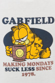 Camiseta cuello redondo crema claro con estampado de Garfield