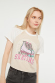 Camiseta estampada unicolor con manga ranglan corta en contraste