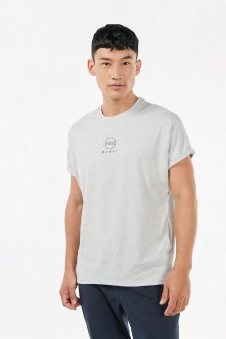 Camiseta gris medio estampada con cuello redondo y mangas incluidas