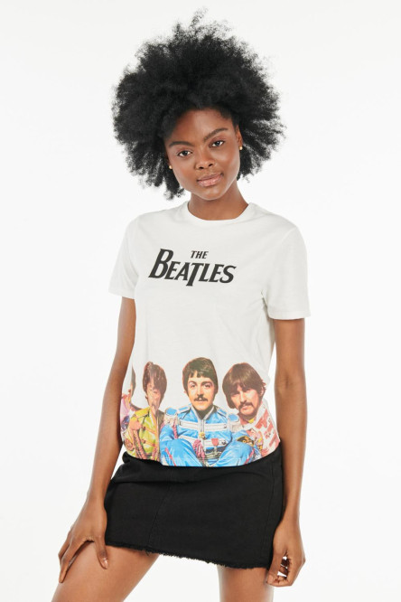 Camiseta cuello redondo crema con estampado de The Beatles