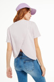 Camiseta unicolor manga corta con abertura en la espalda