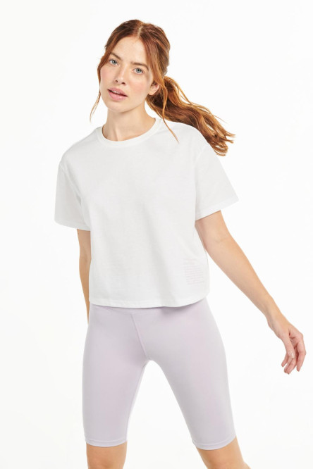 Camiseta crop top crema clara con estampado de letras rosadas