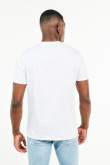 Camiseta blanca manga corta con diseño de texto y piña con gafas