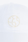 Cachucha blanca beisbolera con diseño de planeta bordado