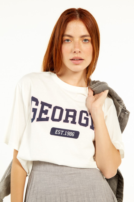 Camiseta crop top crema con estampado college de Georgia