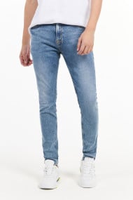 Jeans para hombre a $ | Compra YA online en KOAJ