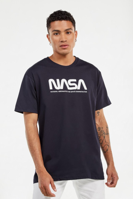 Camiseta oversize unicolor con estampados blancos de NASA