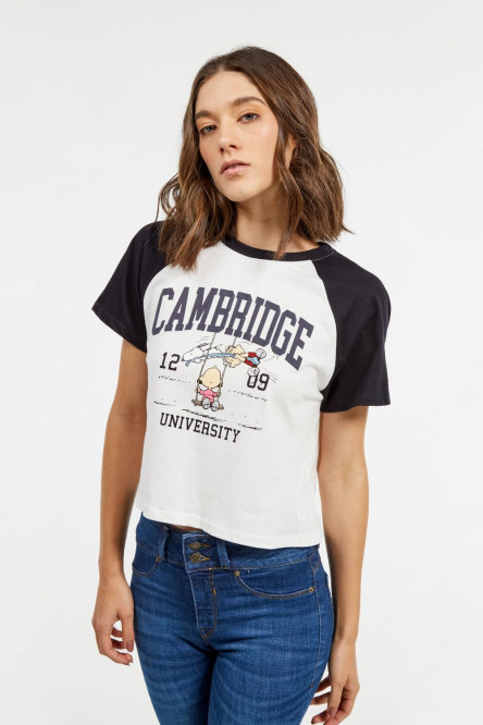 Camiseta crema clara con diseño de Snoopy & Cambridge y manga ranglan corta