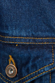 Chaqueta oversize azul oscura en jean con botones metálicos en frente