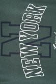 Camiseta verde oscura con diseño college de New York y manga corta