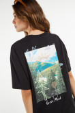 Camiseta unicolor oversize cuello redondo con paisajes estampados