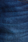Short azul intenso en jean con tiro alto y costuras en contraste