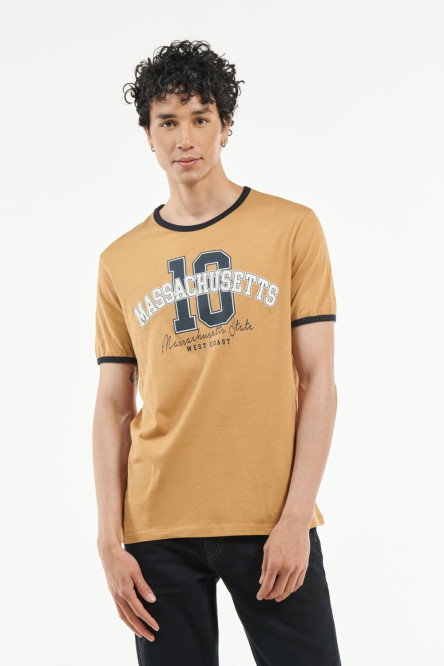 Camiseta manga corta kaki con contrastes y diseño college